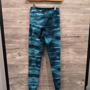 COPY - Old Navy active leggings in teal